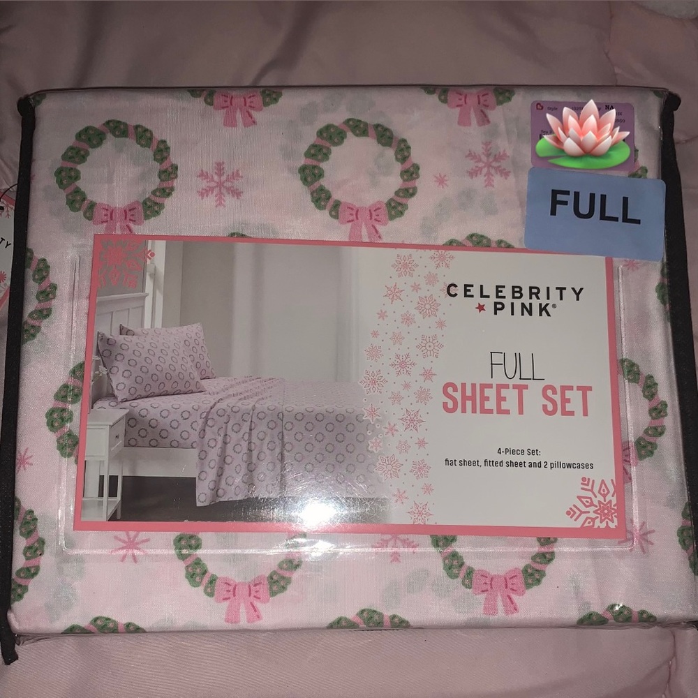 NEW Celebrity Pink Coquette Christmas Full Sheet Set